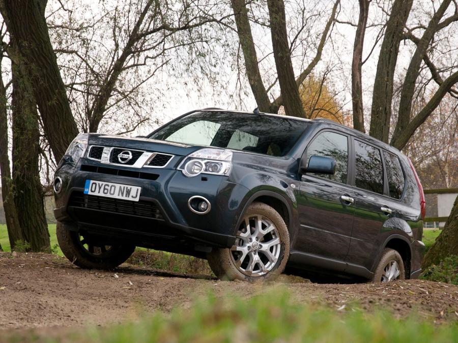  Nissan X-Trail 2010 года  (UK) (фото 8 из 14)